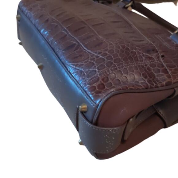 Franco Sarto Alligator Embossed Leather Purse - Picture 7 of 8